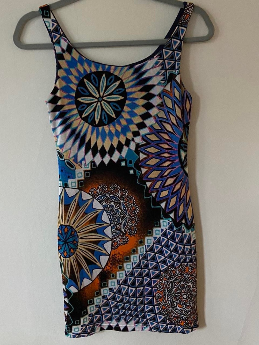 Sleeveless Geometric Medallion Bodycon Dress - Blue, Black, Brown